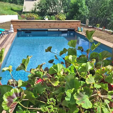 Apartment Serre Cambeou Piscine&spa Saint-Chaffrey