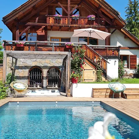 Serre Cambeou Piscine&spa Saint-Chaffrey